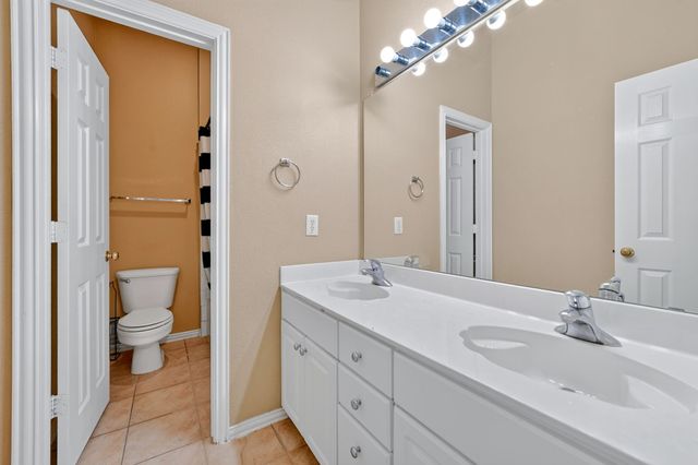 1645 Castle Pines Drive, Frisco, TX 75036