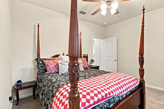 9646 Calmont Way, San Antonio, TX 78251