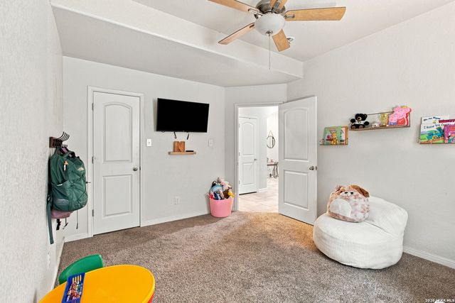 9646 Calmont Way, San Antonio, TX 78251