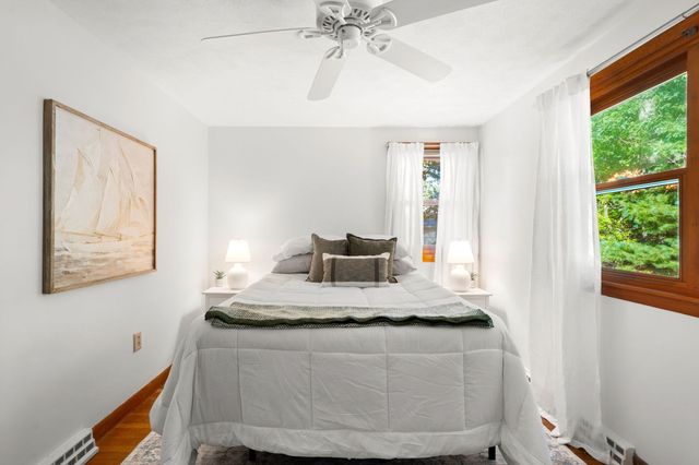56 Skilton Ln, Burlington, MA 01803