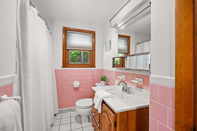56 Skilton Ln, Burlington, MA 01803