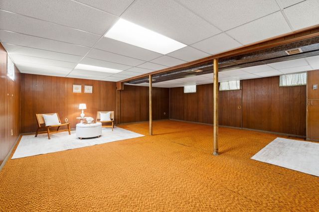 56 Skilton Ln, Burlington, MA 01803