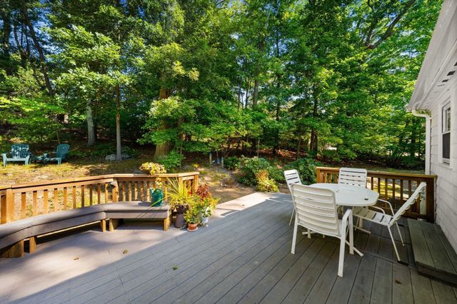 56 Skilton Ln, Burlington, MA 01803