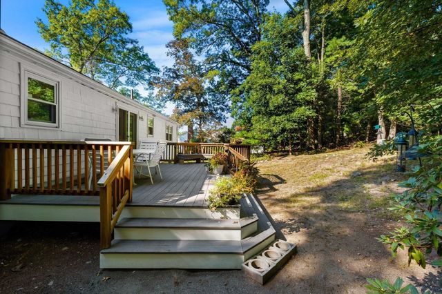 56 Skilton Ln, Burlington, MA 01803