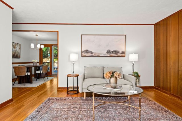 56 Skilton Ln, Burlington, MA 01803