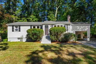 56 Skilton Ln, Burlington, MA 01803