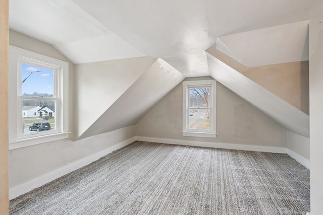 3715 PEARL Avenue, Davenport, IA 52802