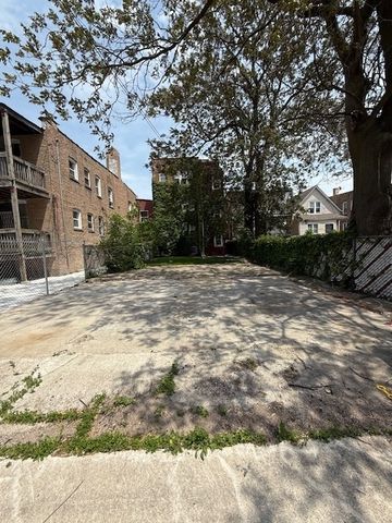 7804 S Burnham Avenue, Chicago, IL 60649