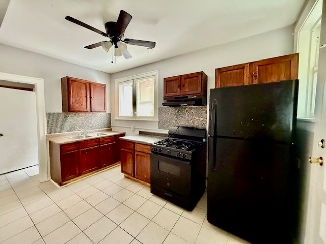 7804 S Burnham Avenue, Chicago, IL 60649