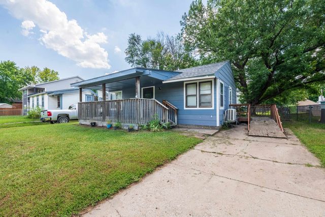 617 S Richmond Ave, Wichita, KS 67213