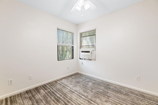 617 S Richmond Ave, Wichita, KS 67213