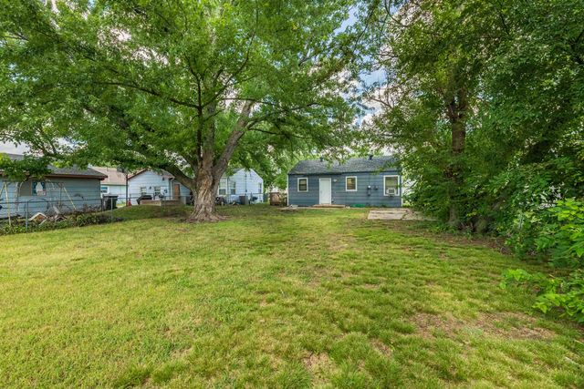 617 S Richmond Ave, Wichita, KS 67213