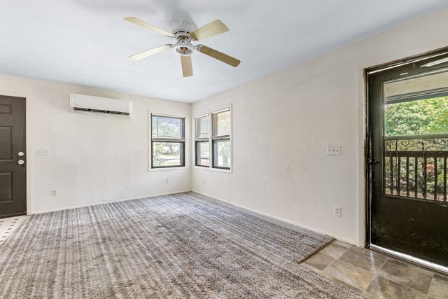 617 S Richmond Ave, Wichita, KS 67213