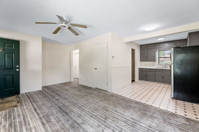 617 S Richmond Ave, Wichita, KS 67213