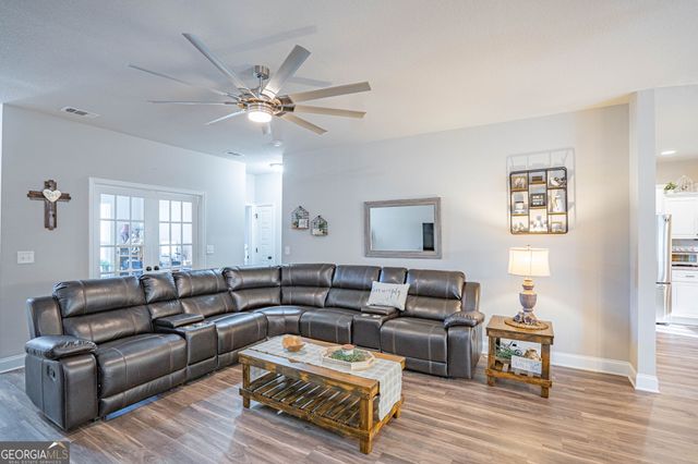 203 Timberlake Drive, Guyton, GA 31312