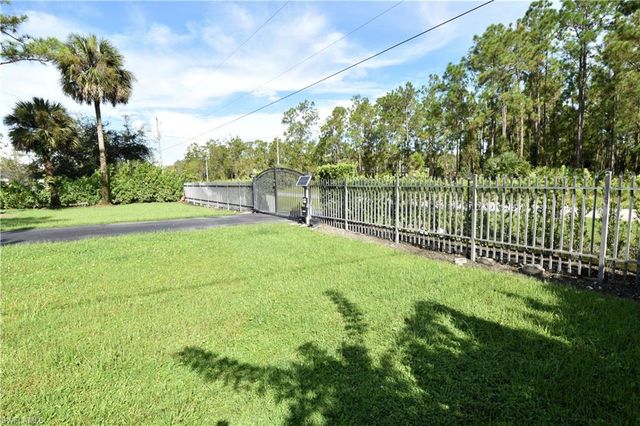 3390 27th AVE NE, Naples, FL 34120