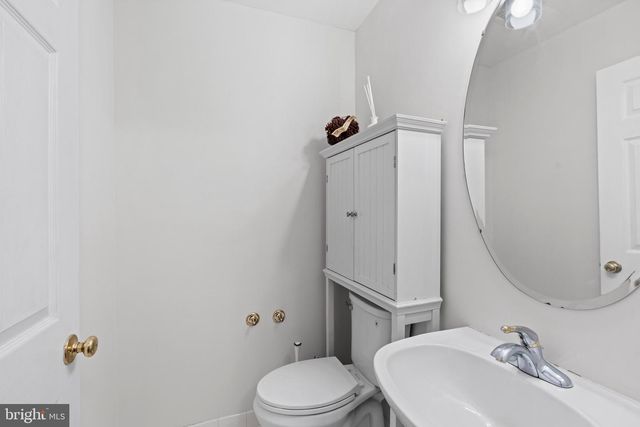 20518 MIDDLEBURY ST, Ashburn, VA 20147