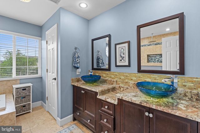 20518 MIDDLEBURY ST, Ashburn, VA 20147