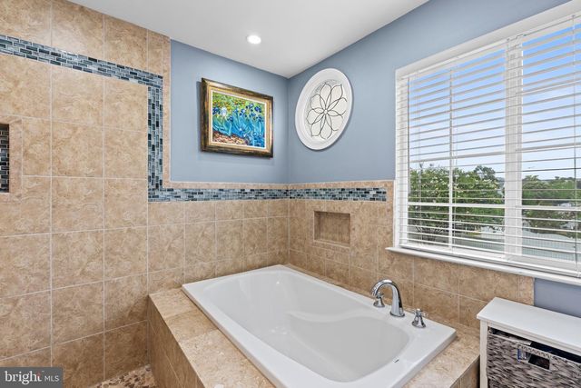 20518 MIDDLEBURY ST, Ashburn, VA 20147