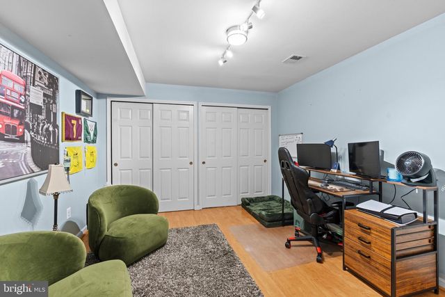 20518 MIDDLEBURY ST, Ashburn, VA 20147