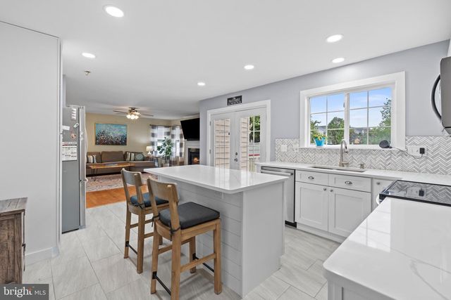 20518 MIDDLEBURY ST, Ashburn, VA 20147
