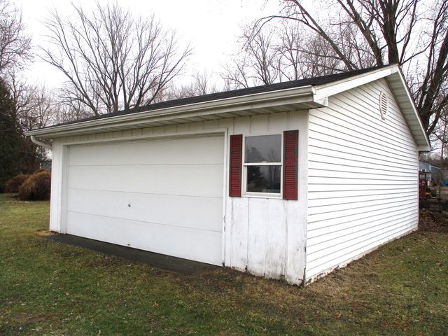 478 W 900 S, Hebron, IN 46341