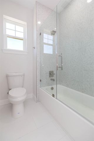 4718 W KNIGHTS AVENUE, Tampa, FL 33611