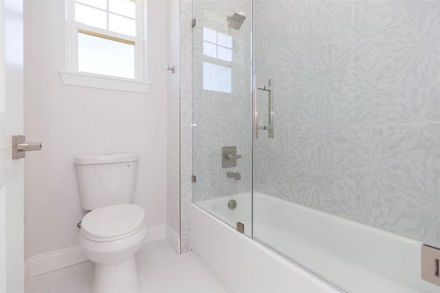 4718 W KNIGHTS AVENUE, Tampa, FL 33611