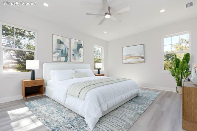 4718 W KNIGHTS AVENUE, Tampa, FL 33611