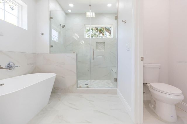 4718 W KNIGHTS AVENUE, Tampa, FL 33611