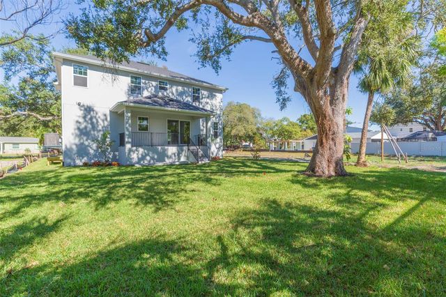 4718 W KNIGHTS AVENUE, Tampa, FL 33611