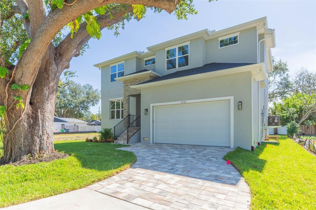 4718 W KNIGHTS AVENUE, Tampa, FL 33611