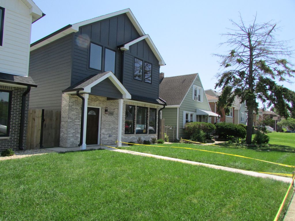 1743 N 34TH Avenue, Stone Park, IL 60165