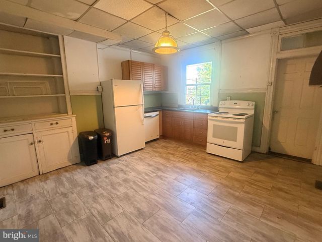 604 E 35TH ST E, Baltimore, MD 21218
