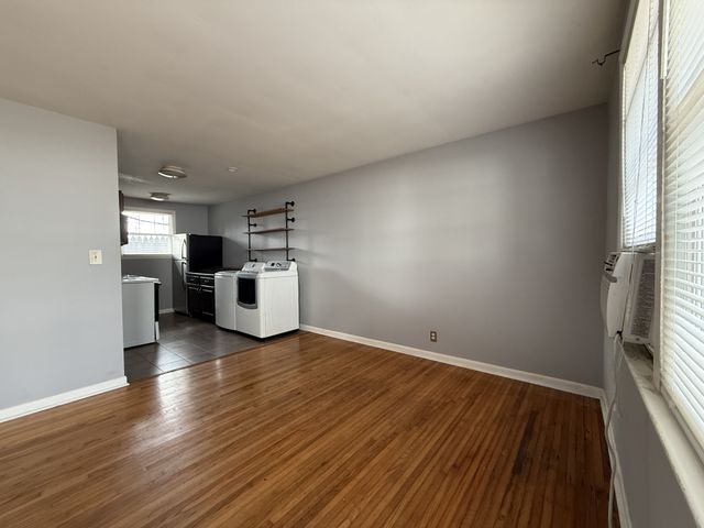 925 Boscobel St Apt 5, Nashville, TN 37206