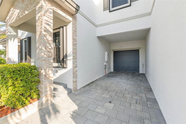 1541 SW 28th St 1541, Fort Lauderdale, FL 33315