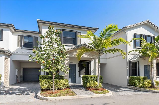 1541 SW 28th St 1541, Fort Lauderdale, FL 33315