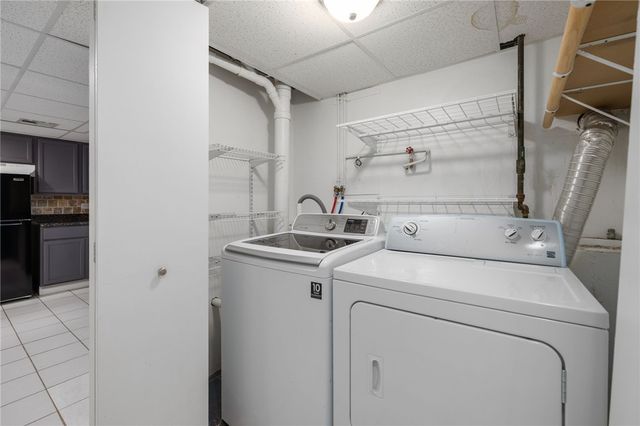 34 Queen Street, Cranston, RI 02920