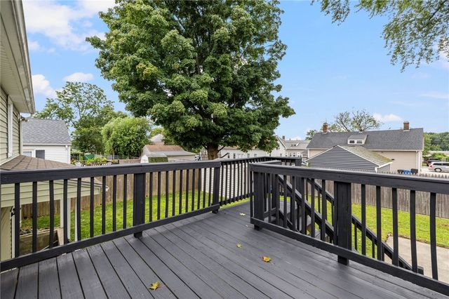 34 Queen Street, Cranston, RI 02920