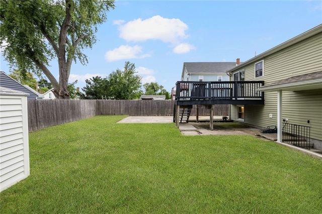 34 Queen Street, Cranston, RI 02920