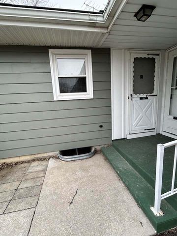 826 Se Andover Court Se 5, City Of Kentwood, MI 49508