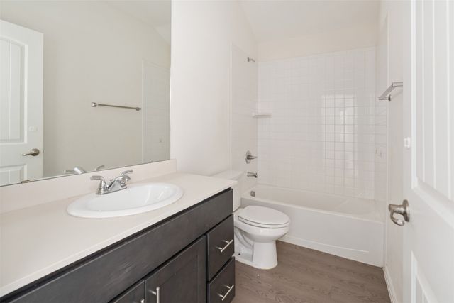 117 Willowbend Loop, Mabank, TX 75147