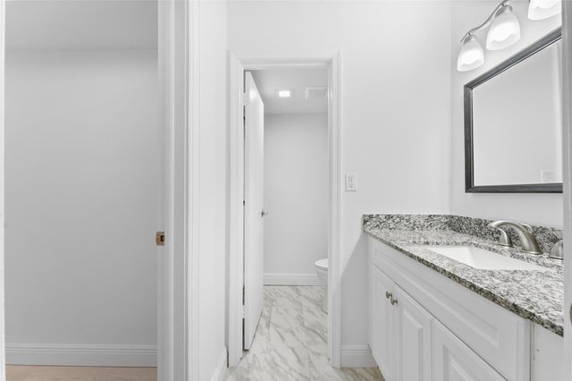 804 SE 7th Street 404, Deerfield Beach, FL 33441