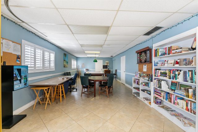 804 SE 7th Street 404, Deerfield Beach, FL 33441