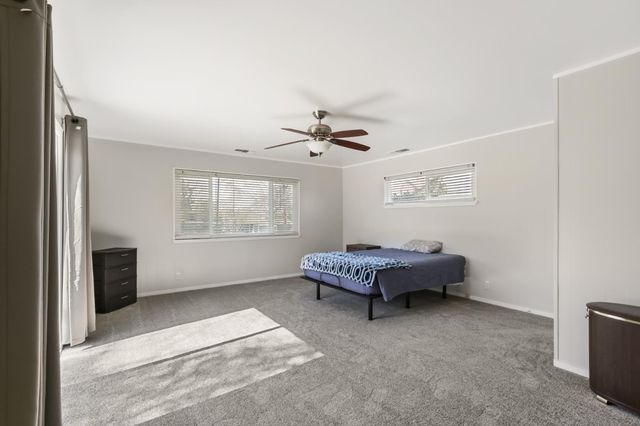 8325 Holly Dr, Citrus Heights, CA 95610