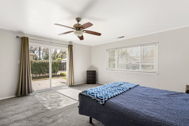 8325 Holly Dr, Citrus Heights, CA 95610