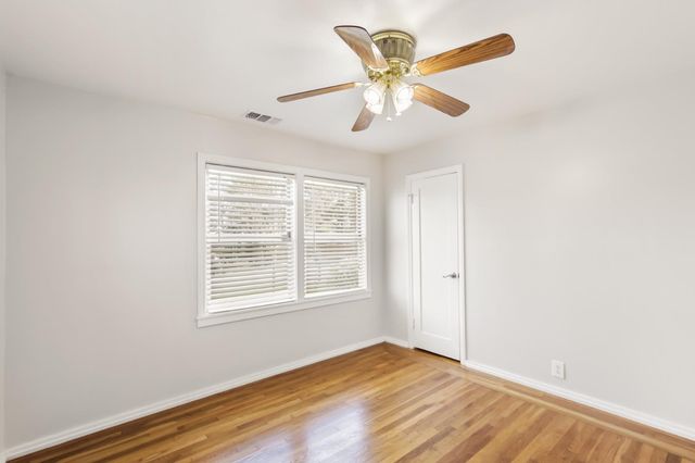 8325 Holly Dr, Citrus Heights, CA 95610