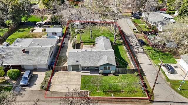 8325 Holly Dr, Citrus Heights, CA 95610