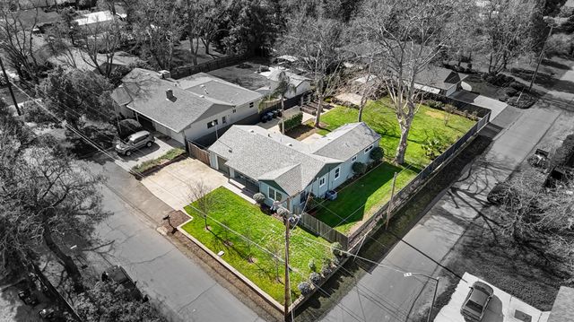 8325 Holly Dr, Citrus Heights, CA 95610