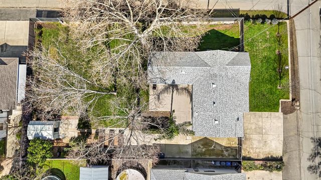 8325 Holly Dr, Citrus Heights, CA 95610